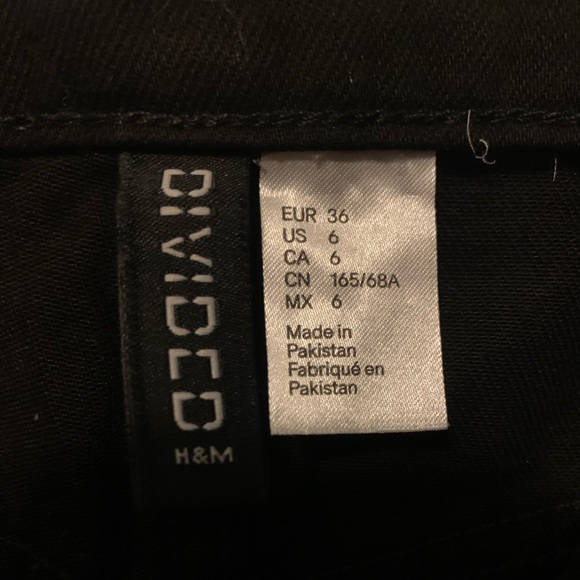 Divided Women's H&M Black Denim Skirt - Mini - Picture 4 of 5